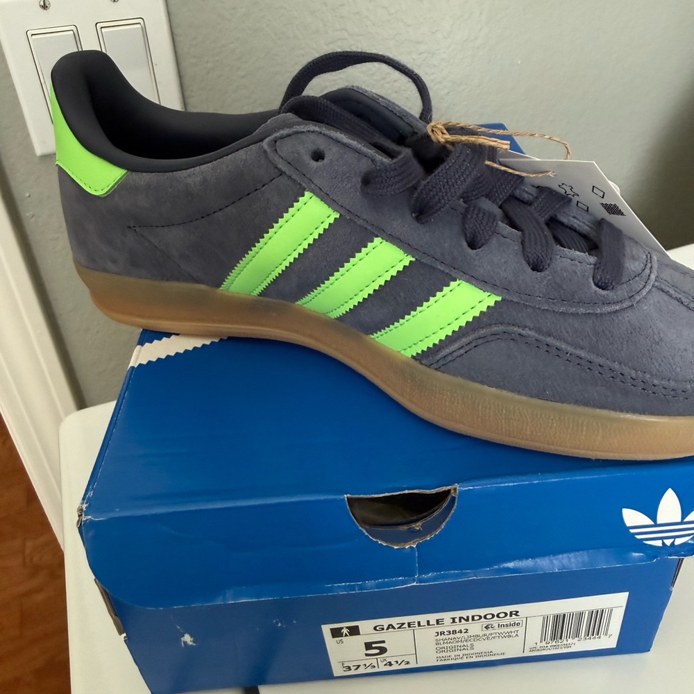 adidas Gazelle Indoor Men's Sneakers — Gray with Neon Green Stripes
NWT